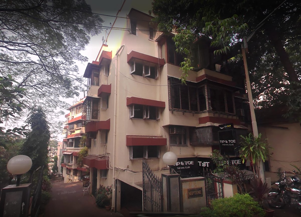 Neptune in Bandra West