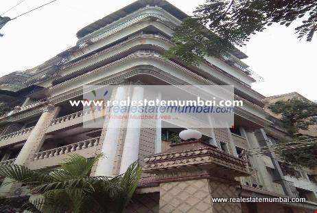 3.5 BHK Shams Palace in Bandra West