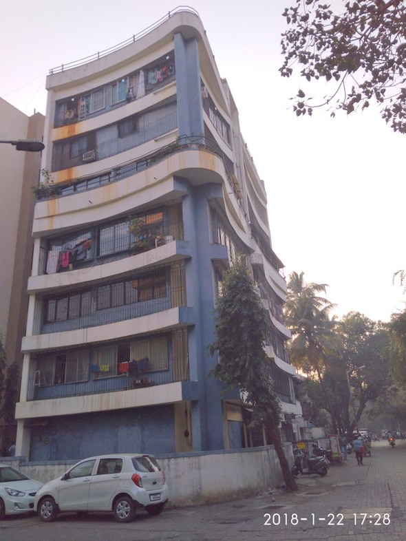 Humjoli CHS in Santacruz West