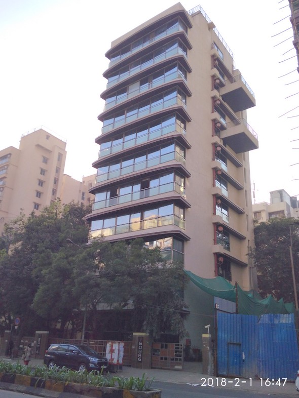 Sohag in Santacruz West