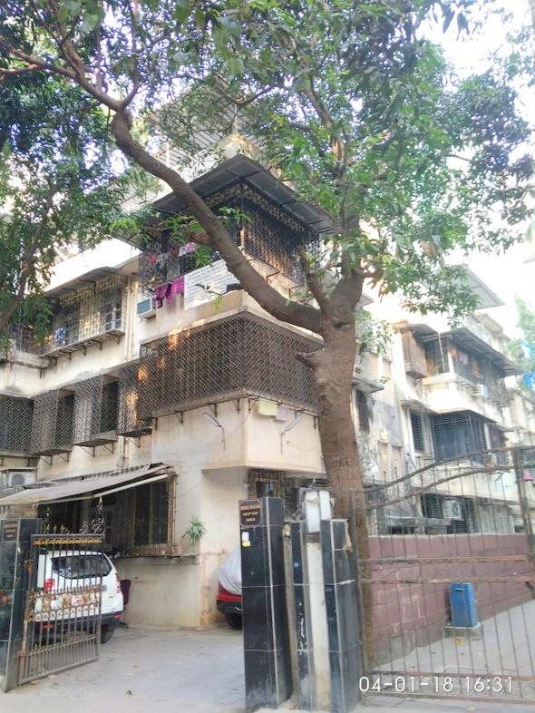 Arora Bhavan in Khar West