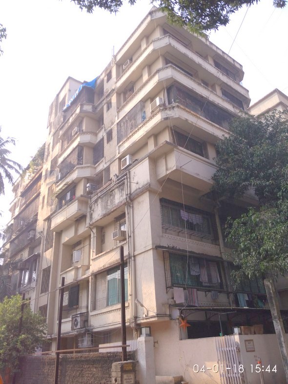 Shravan in Khar West