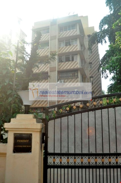 4 Peridot in Bandra West