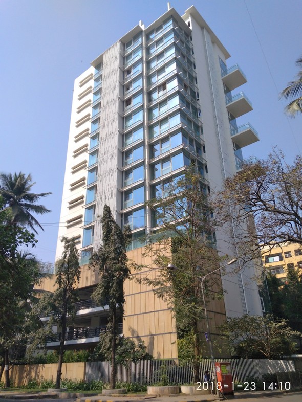 Oberoi Priviera in Santacruz West