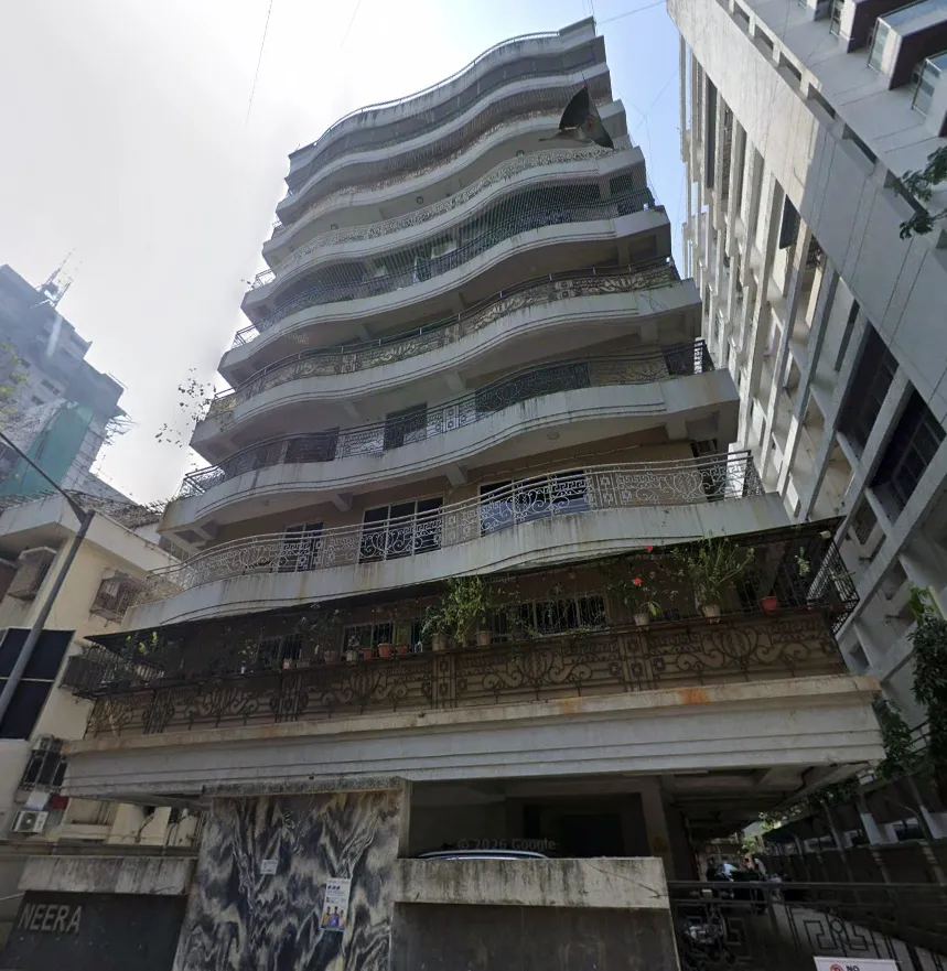 Neera in Khar West
