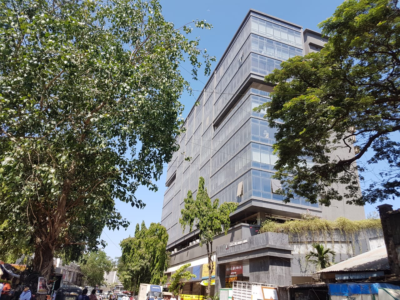 Crescent Business Square in Andheri East