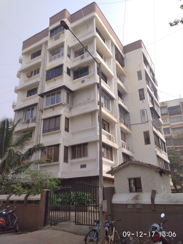 Sea Pebbles — Bandra West