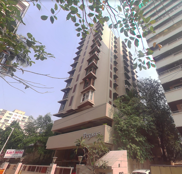Pegasus in Santacruz West