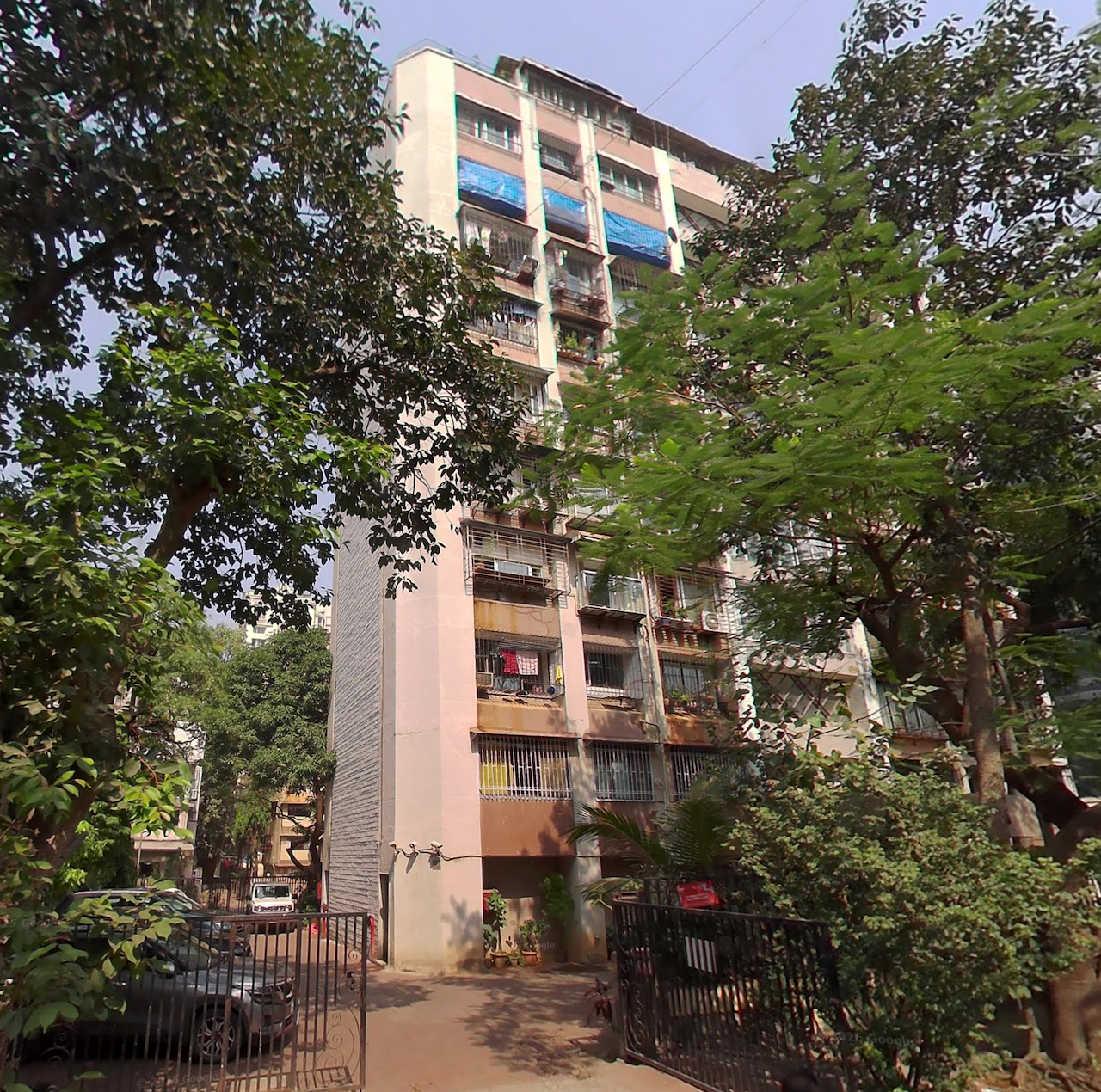 Skydeck Apartment in Andheri West