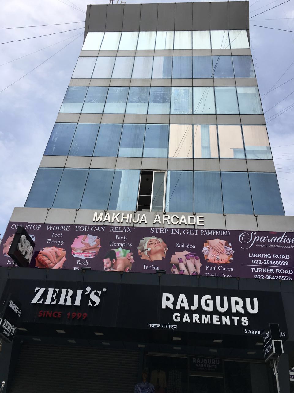 Office Makhija Arcade in Khar West