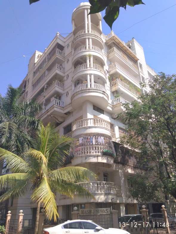 Hashu Niwas in Bandra West