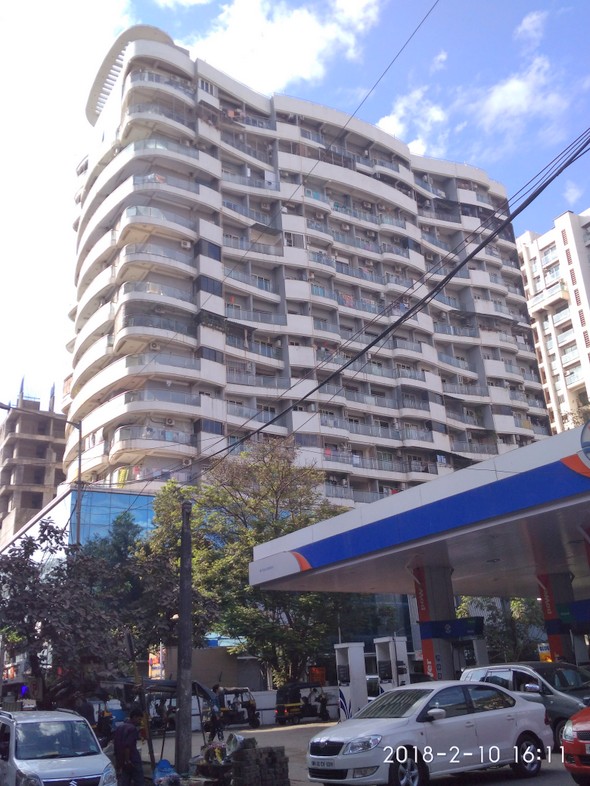 DLH Junction in Andheri West