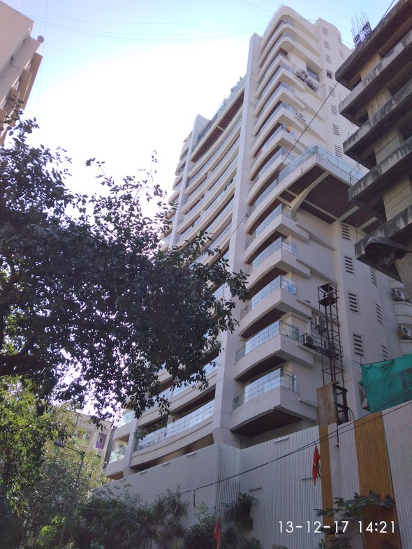 Dheeraj Celestial — Khar West (2)