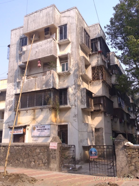 2 BHK Deep Mala in Khar West