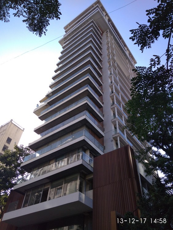 Signature Residences in Khar West