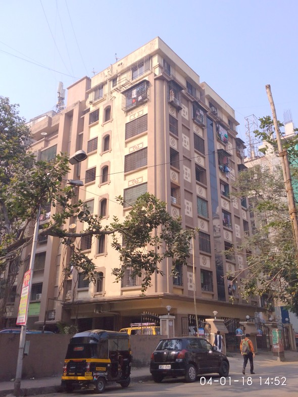 Mahaveer in Khar West