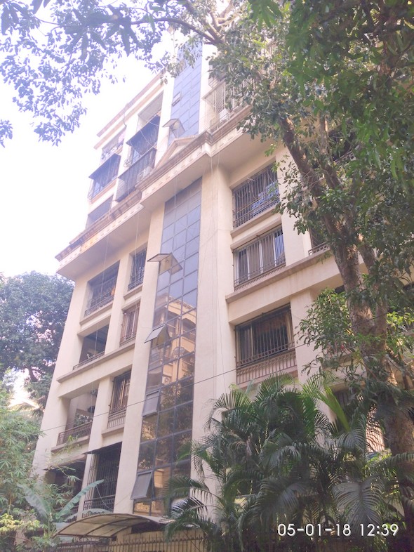 Sutrim in Khar West