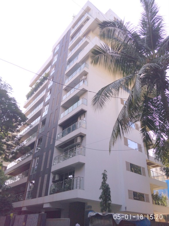 Pushpanjali in Khar West