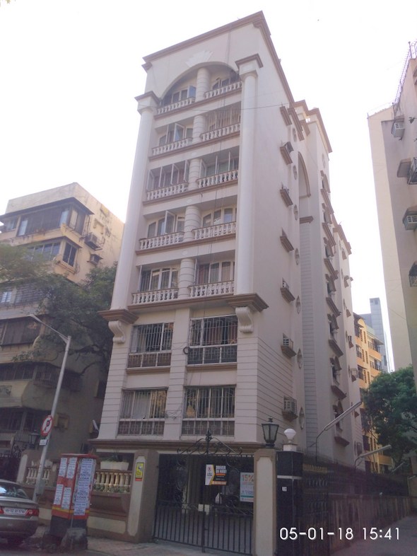 Le Mirage in Khar West