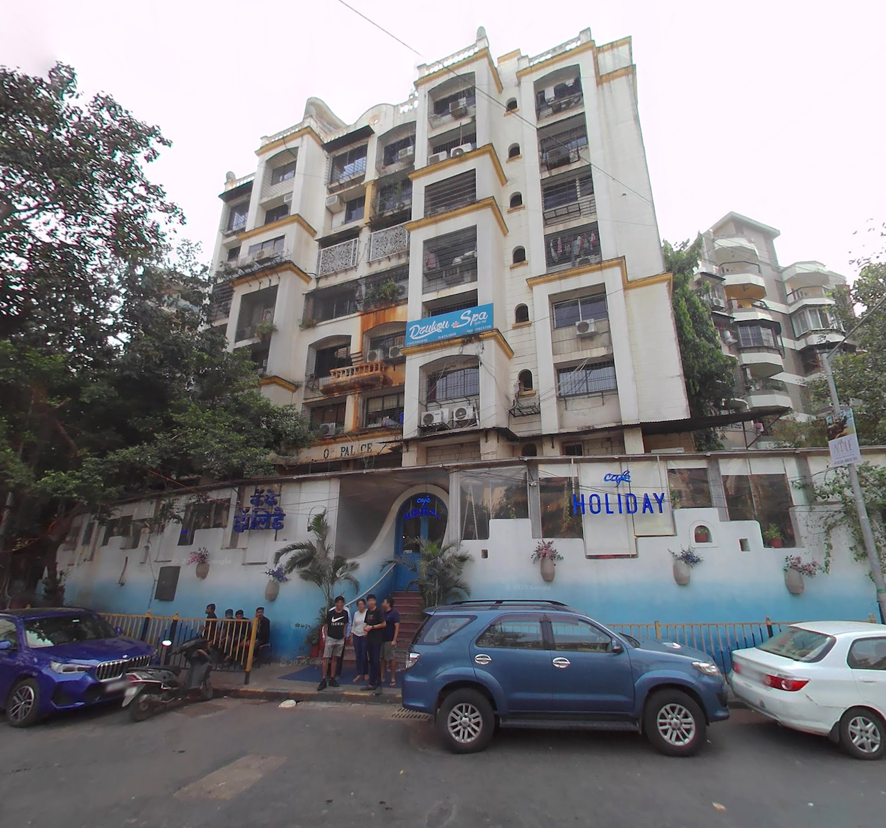 Office Om Palace in Bandra West