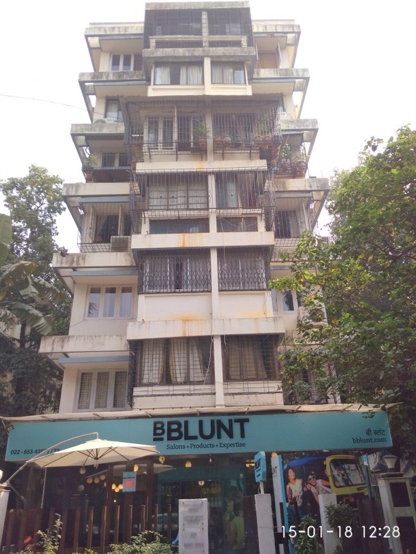 Shanti Niwas in Khar West
