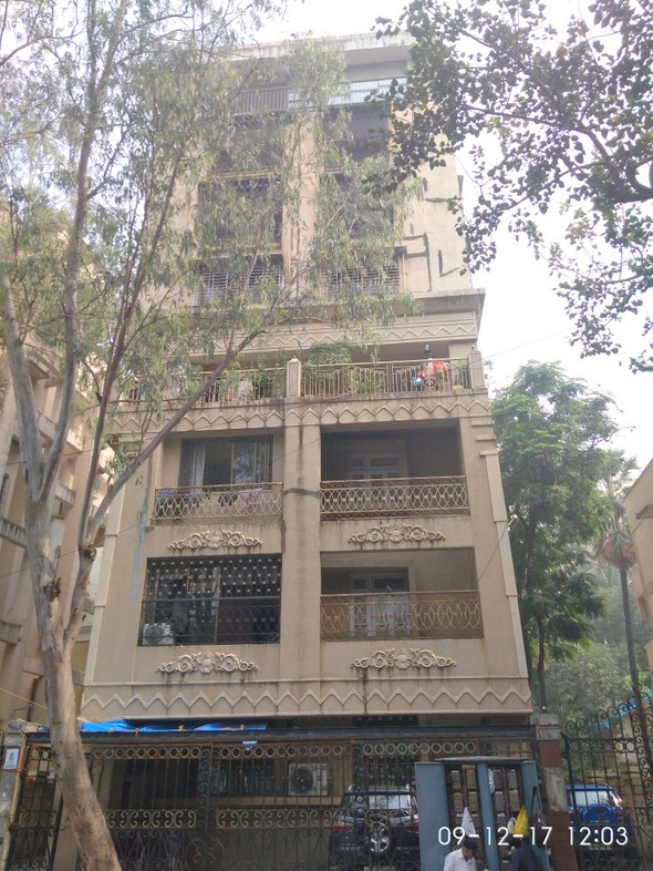 Razia Manor in Bandra West