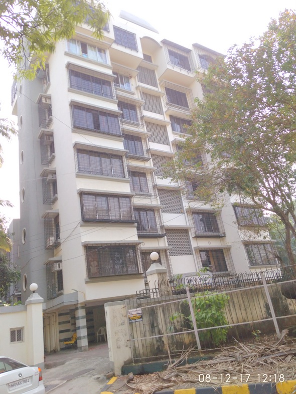 Dinkar Smruti in Bandra West