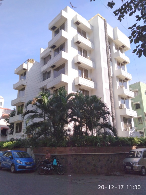 Gemveb — Bandra West