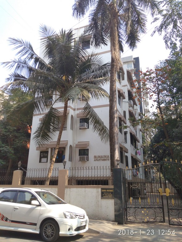 2 BHK Sunaina in Santacruz West