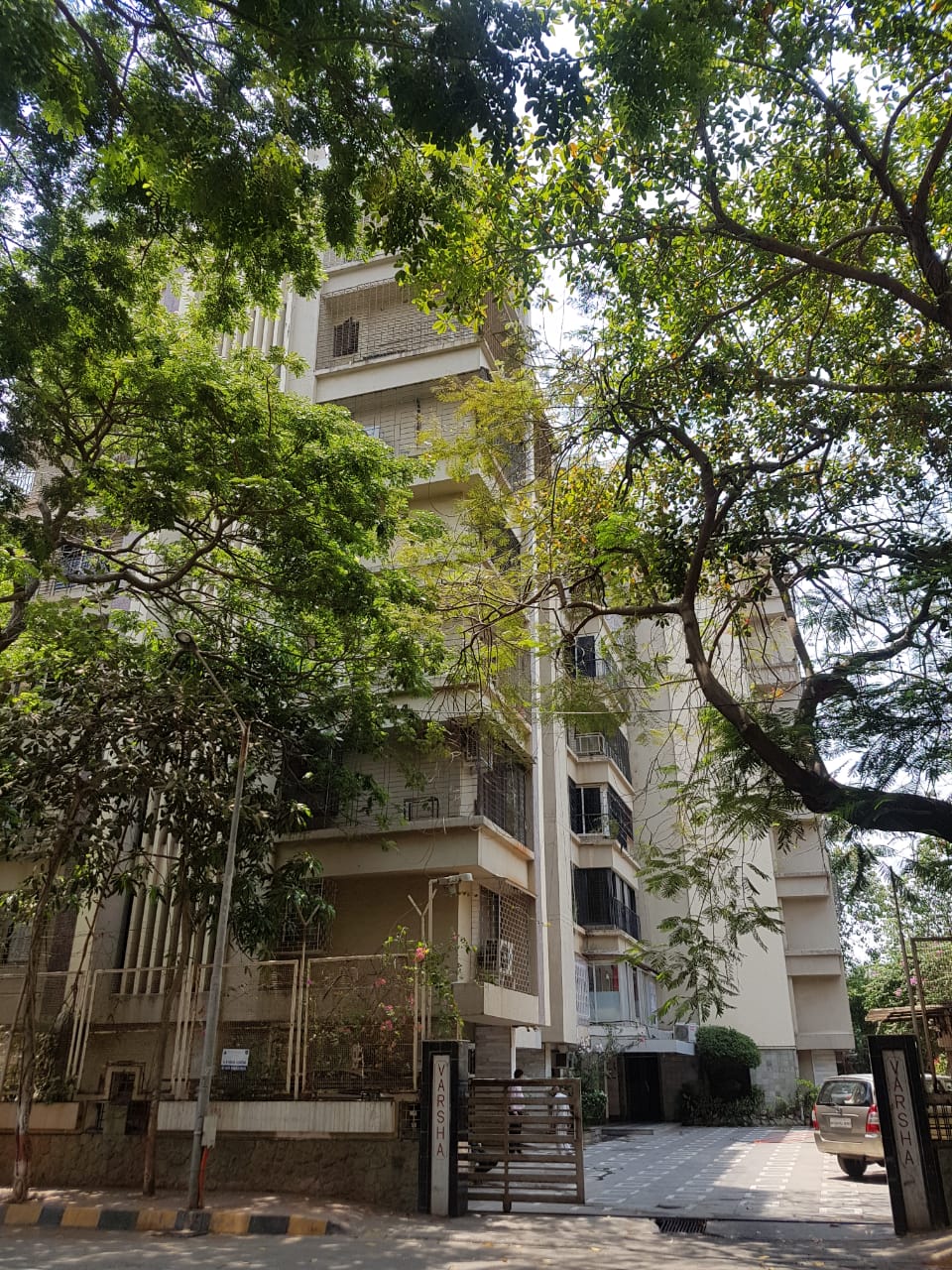 Varsha Apartment in Juhu