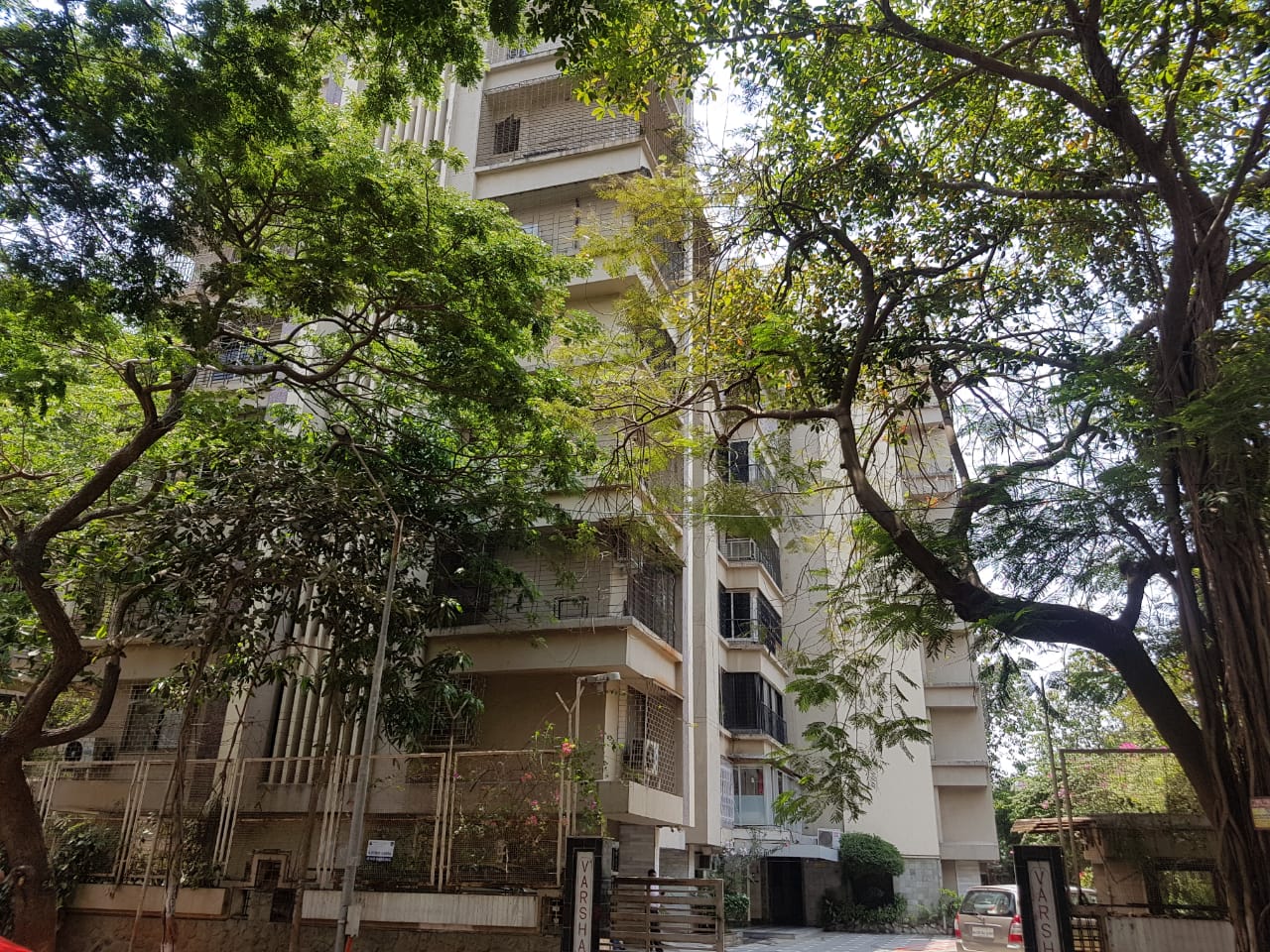 Varsha Apartment — Juhu