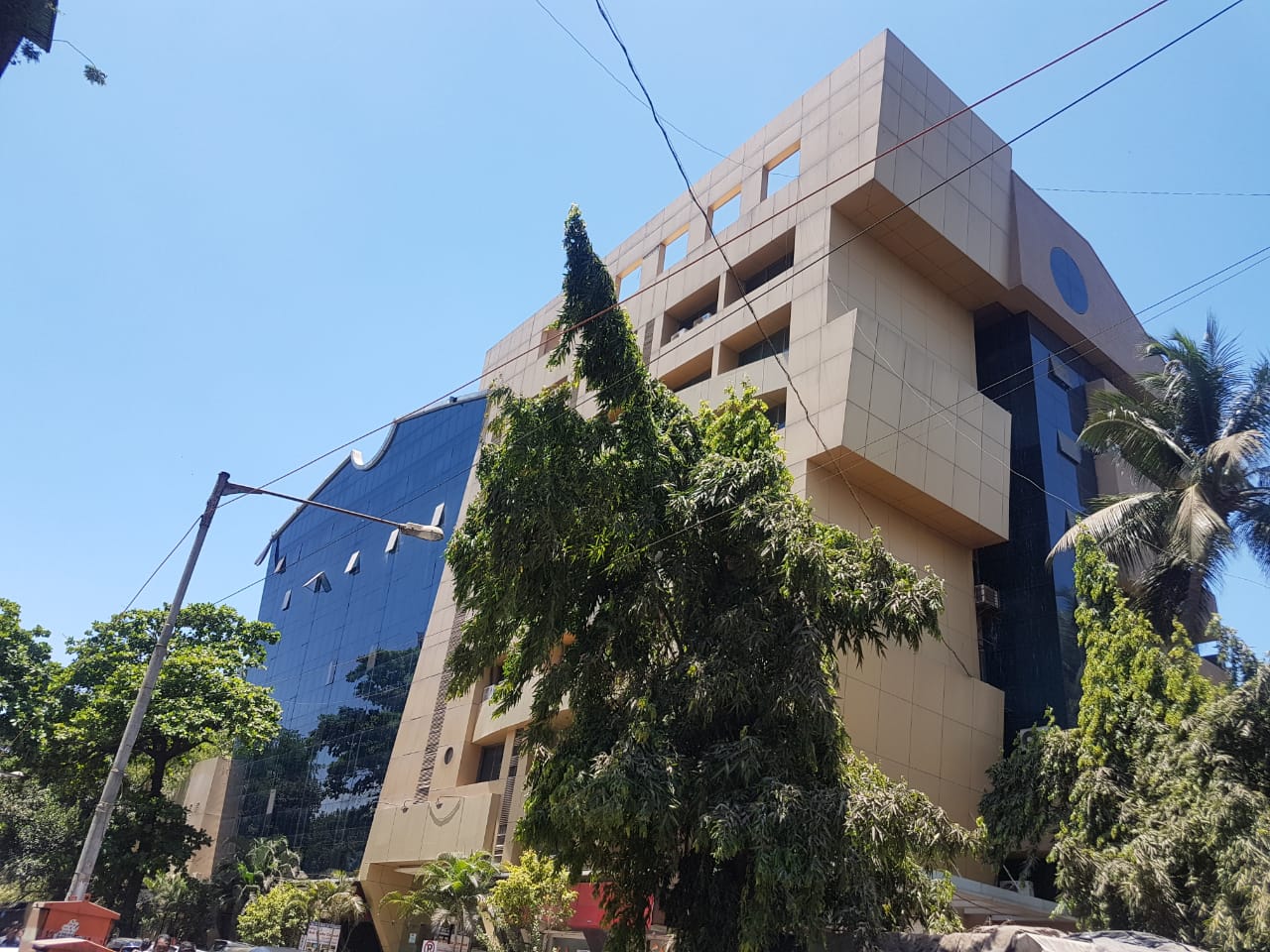 Office Raylon Arcade