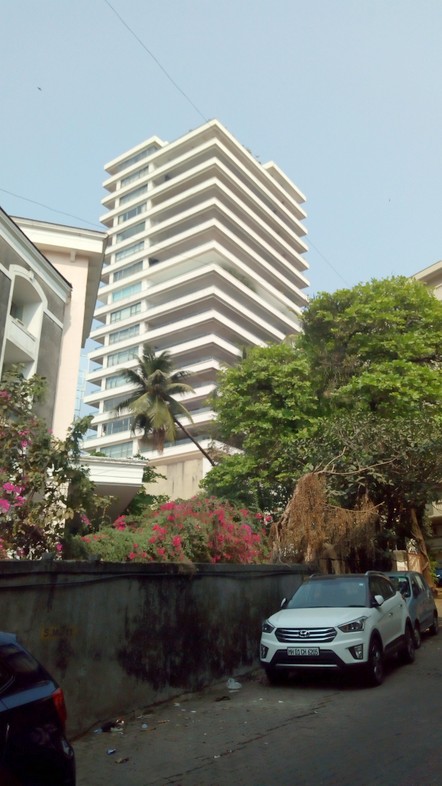 9A Residence in Peddar Road