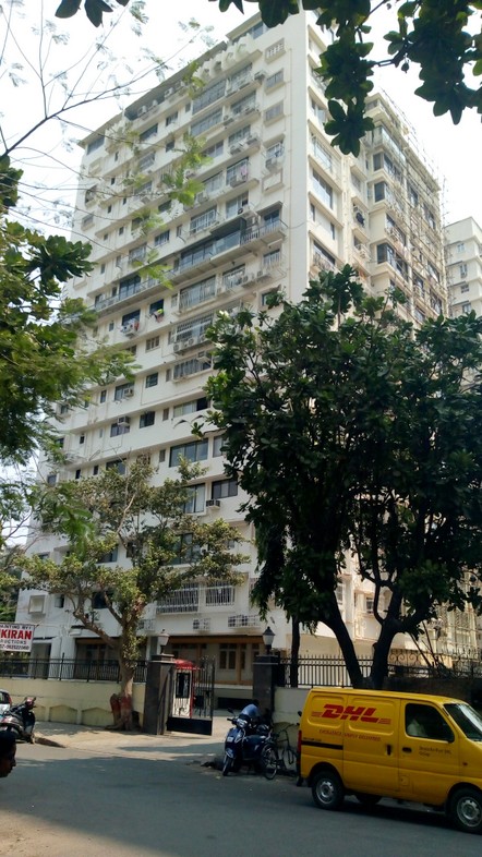 Jalkiran for rent in Cuffe Parade
