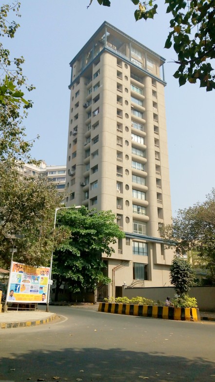 Om Ratan in Worli