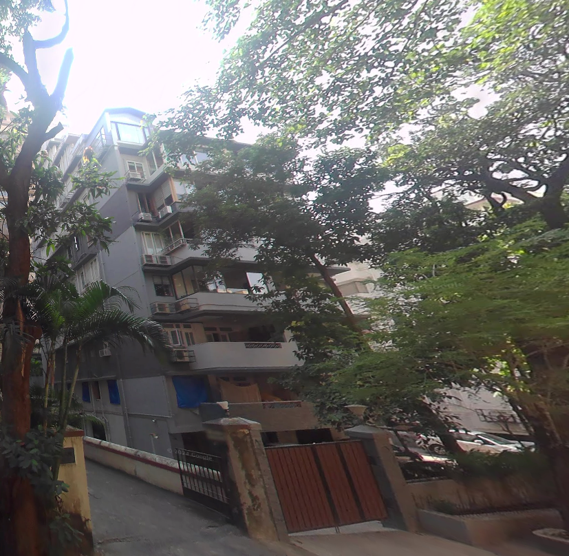 Zenia Abad in Walkeshwar