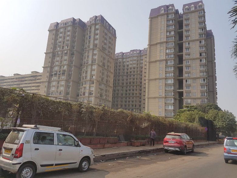 Kanakia Paris — Bandra East (6)