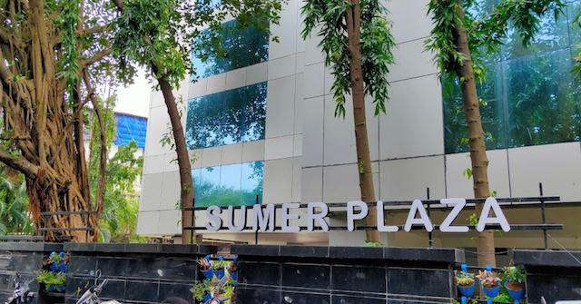 Sumer Plaza in Andheri East