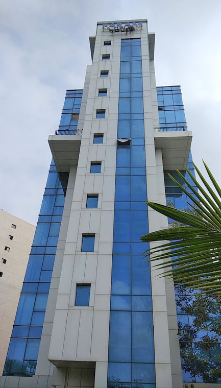 Param House — Santacruz East