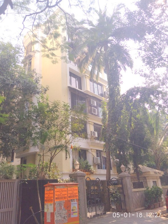 Vijaydeep CHS in Khar West