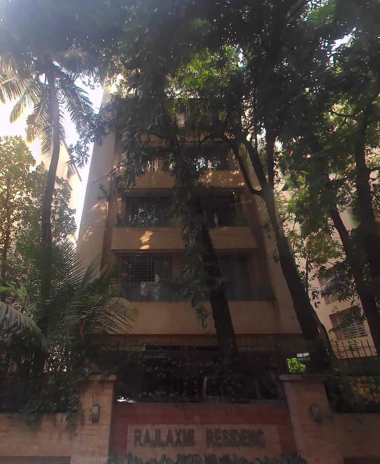 4 BHK Rajlaxmi Residency in Khar West