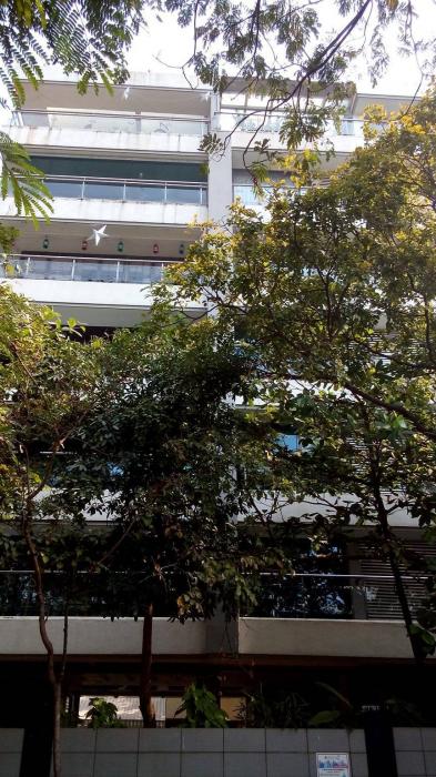 Central Park in Bandra West