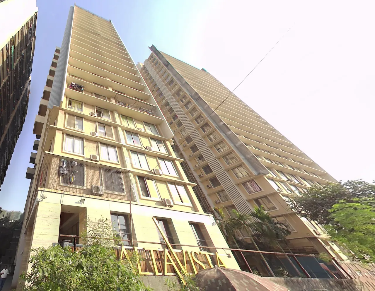 2 BHK Altavista in Chembur