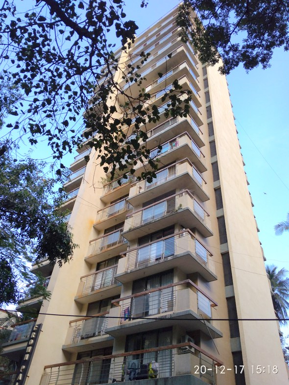 5 BHK Crown Palace in Bandra West