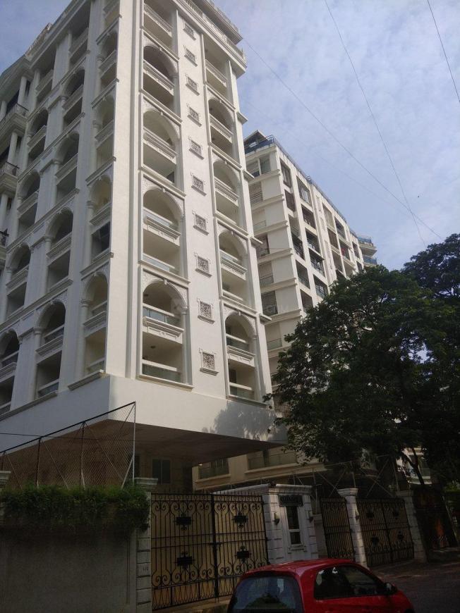 Laxmi Narayan in Santacruz West