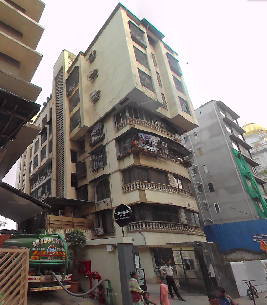 Bhagwan Cooperative Soc — Khar West (2)