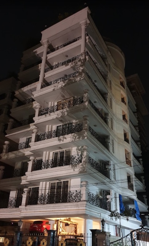 3 BHK Deep Apartment in Khar West
