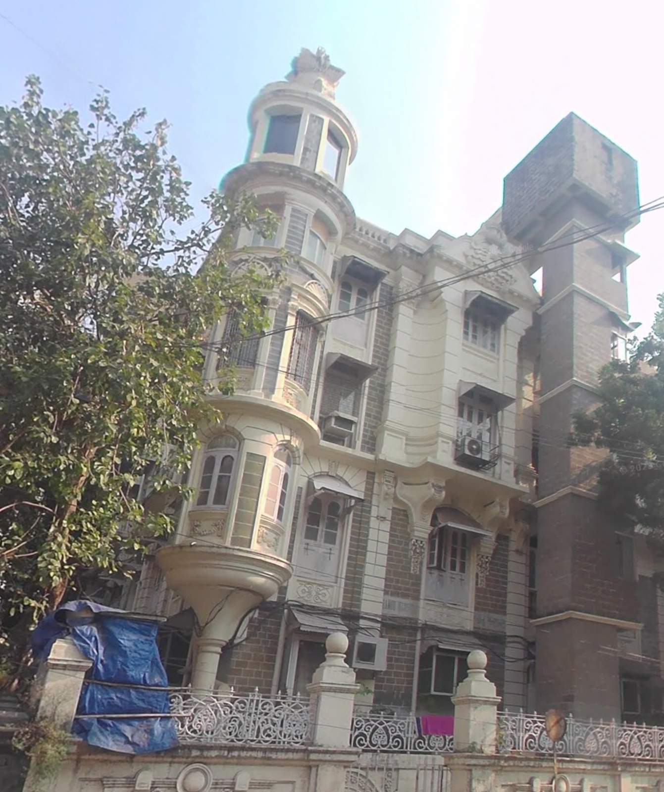 2 BHK Banu Mansion in Kemps Corner