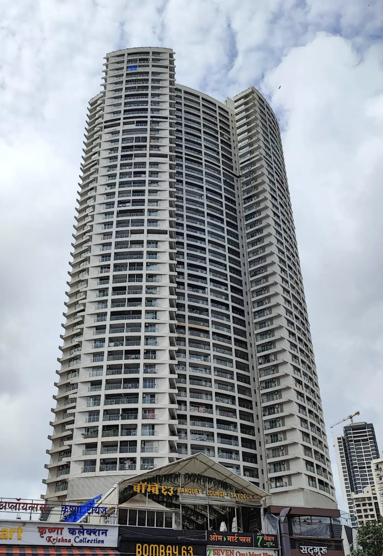 JP Decks in Goregaon East
