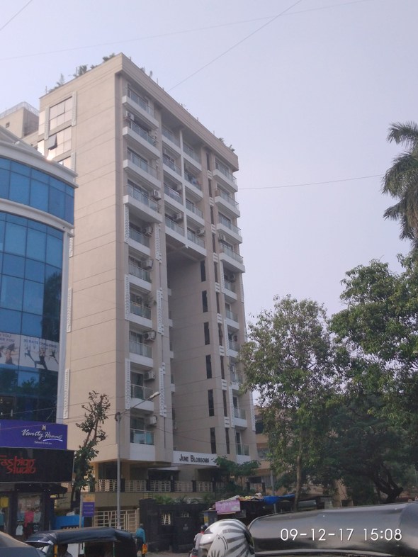 3 BHK June Blossoms in Bandra West